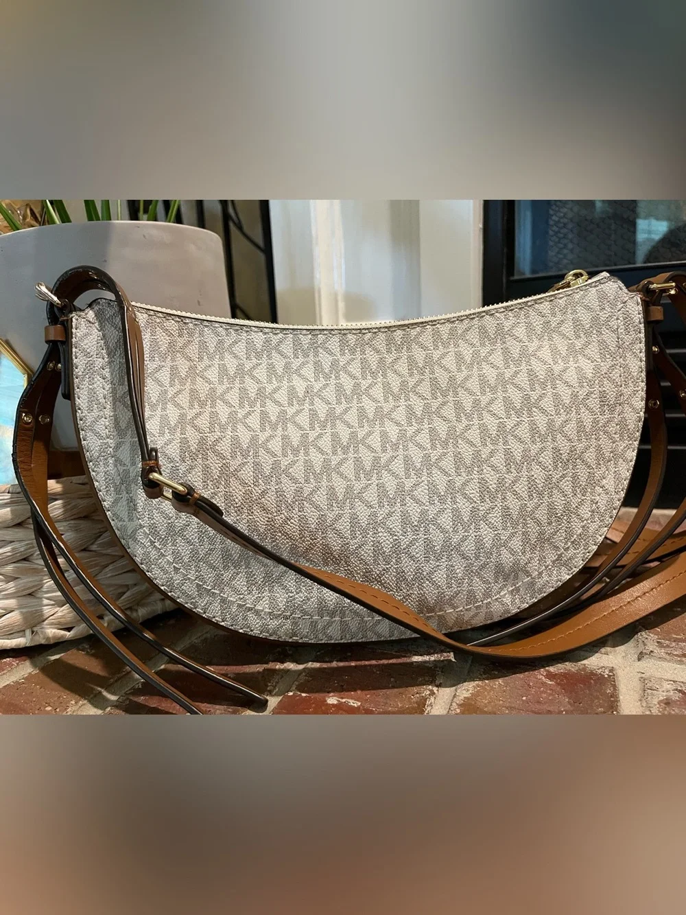 Michael Kors mk logo